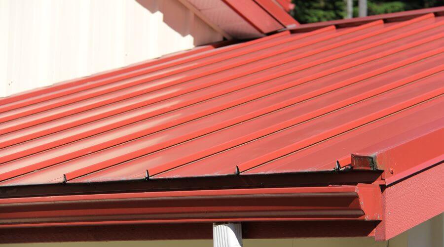 Professional gutter cleaning services in Sherrill, IA